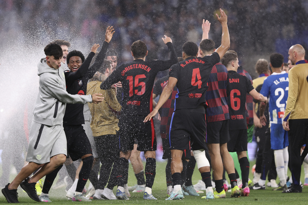 关于皇马巴萨欧冠决赛遭遇银河战舰巴萨大战的信息