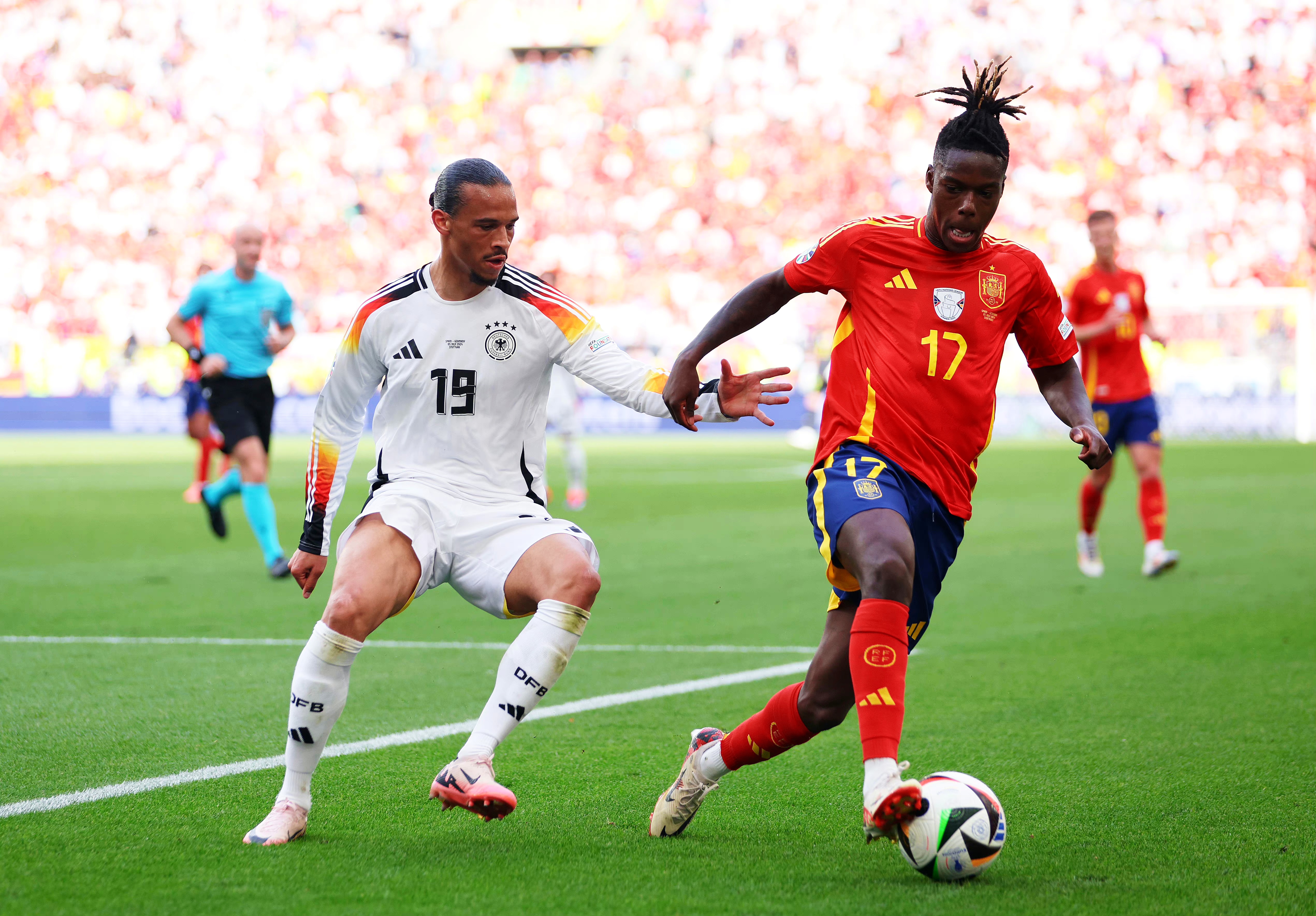 哥伦比亚险胜奥地利，马丁内利状态火热的简单介绍