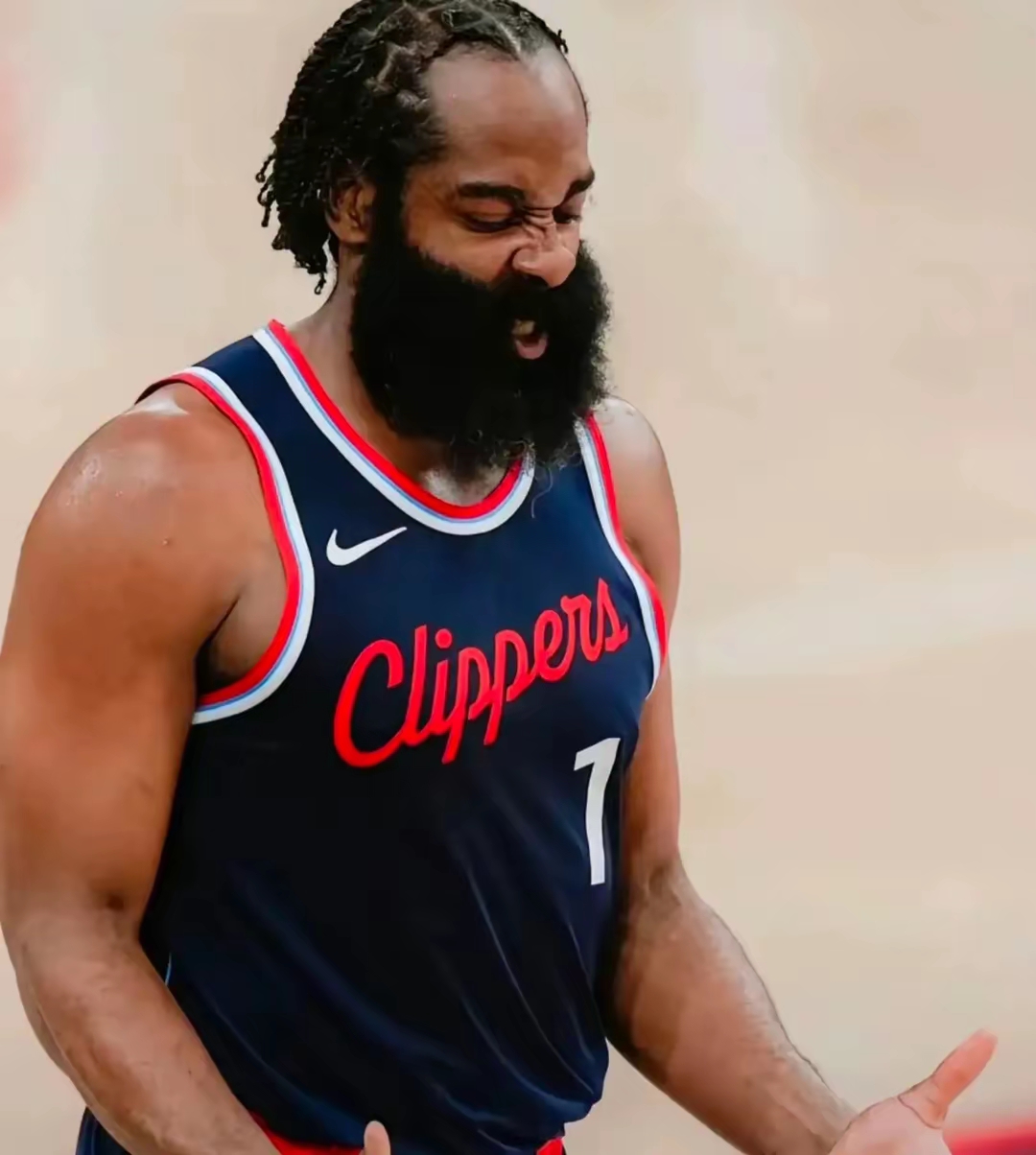 日本队险胜韩国队，李梓嘉状态火热