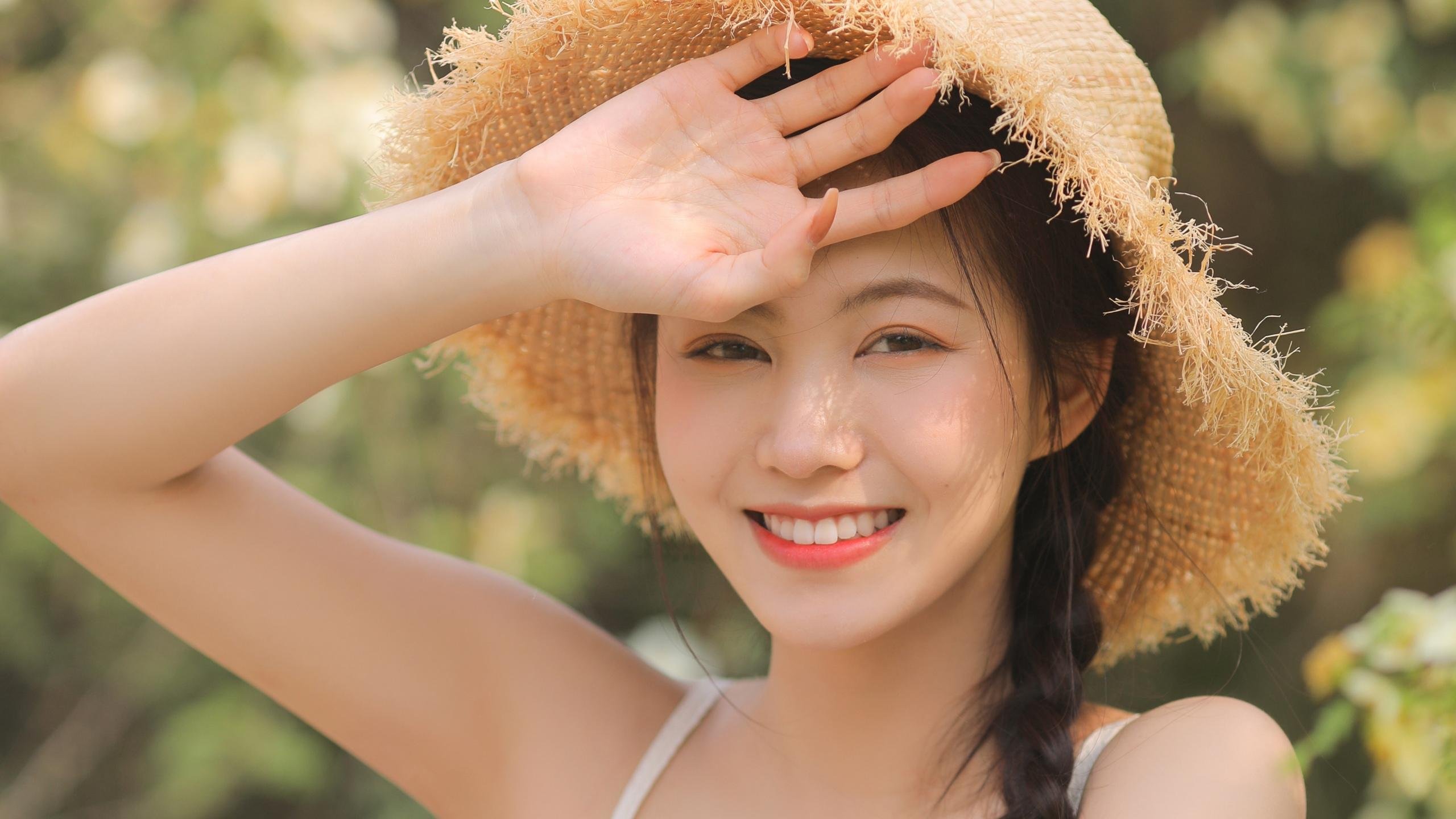 引擎与绿茵，F1揭幕战的战略风暴与塞内加尔的狂胜方程式